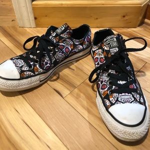 Day of the Dead Size 7 Converse
